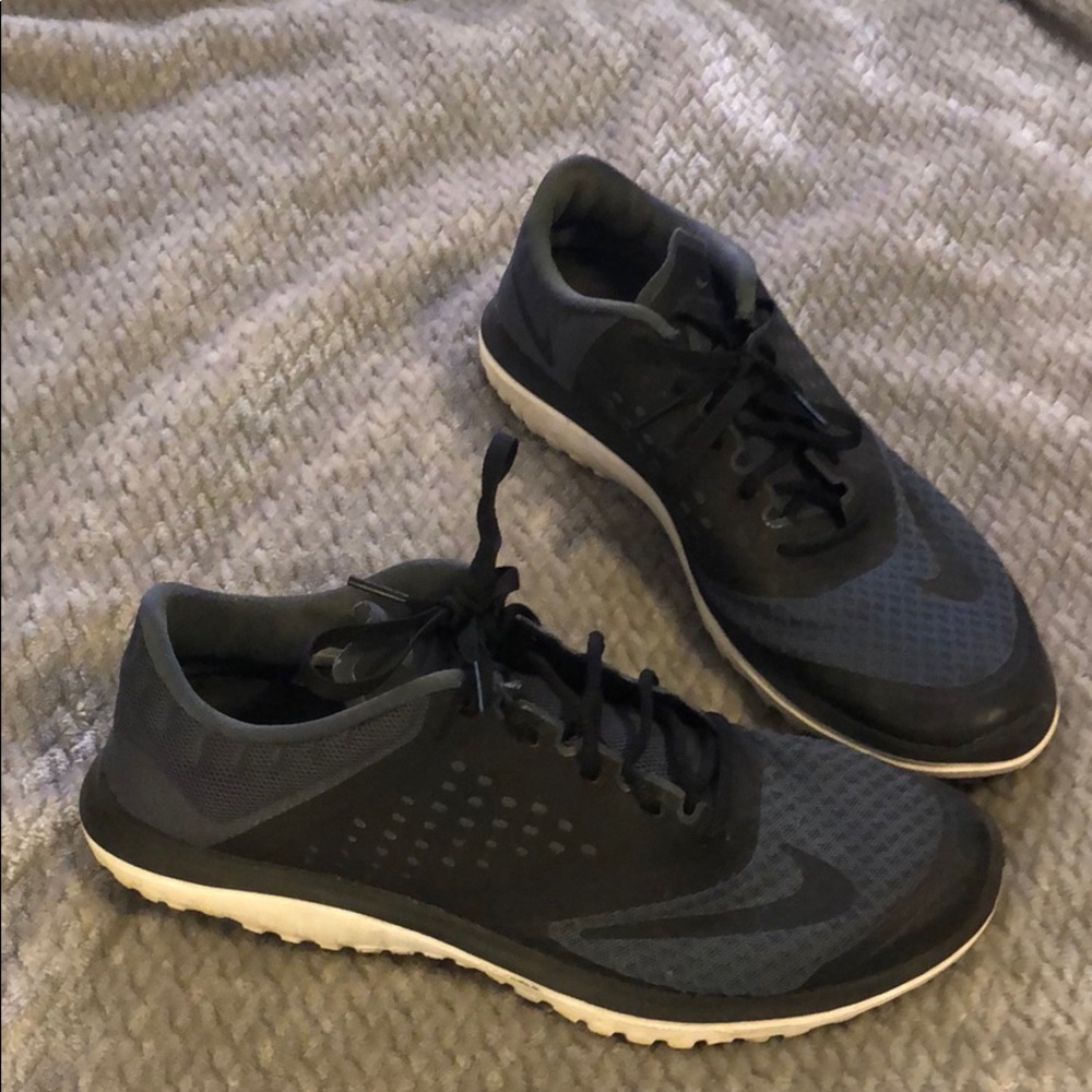 Nike Men/Women Light Run 2